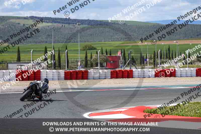 cadwell no limits trackday;cadwell park;cadwell park photographs;cadwell trackday photographs;enduro digital images;event digital images;eventdigitalimages;navarra;no limits trackdays;peter wileman photography;racing digital images;trackday digital images;trackday photos